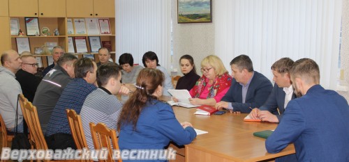 На встрече в районной администрации решали вопросы трудоустройства оставшихся без работы граждан